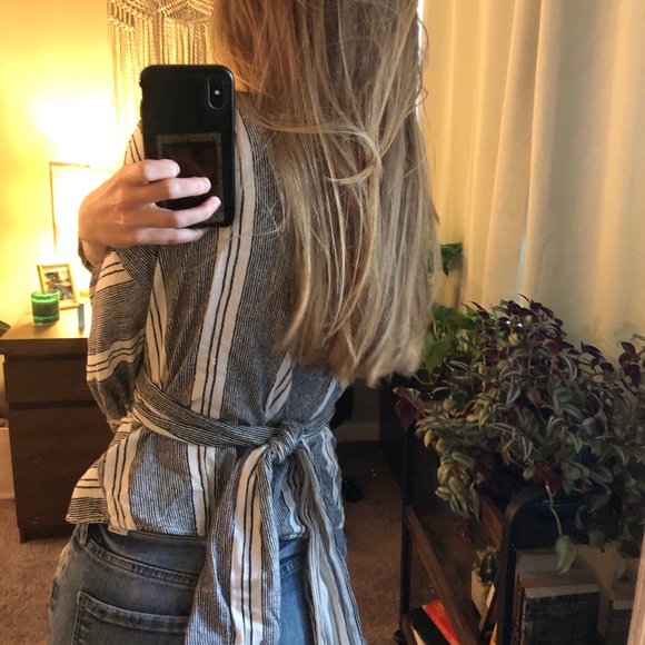 Tie around striped top - Picture 2 of 5